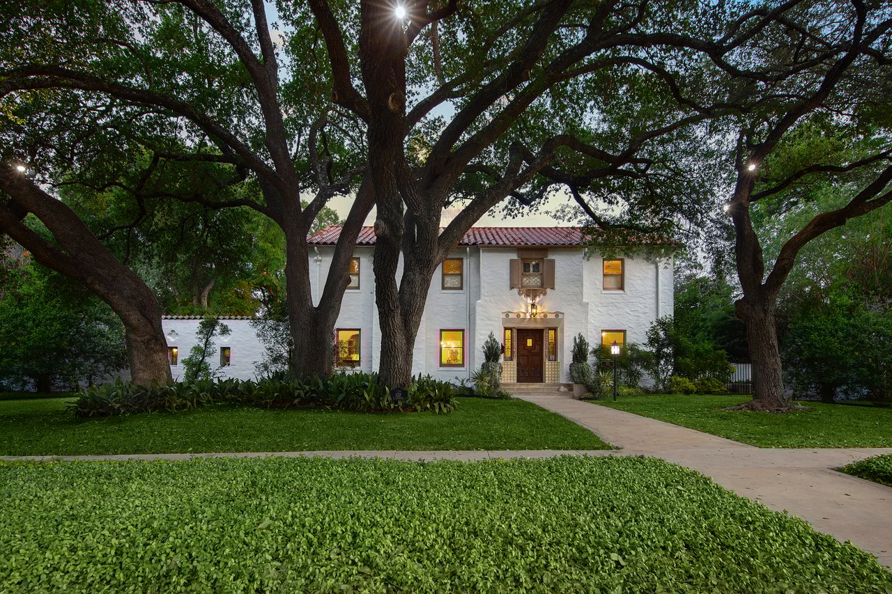 Historically Significant Spanish Revival in Monte Vista