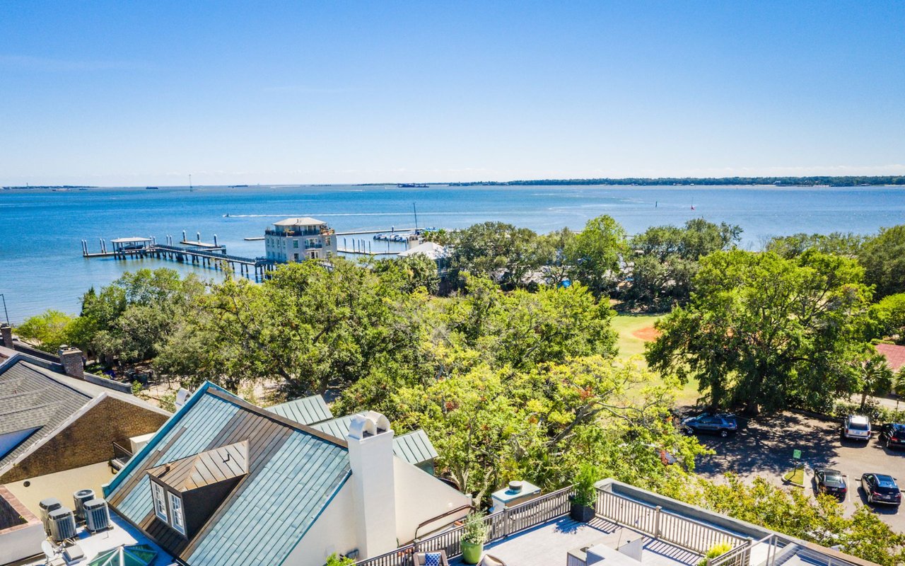 For Sale – Homes With Spectacular Views