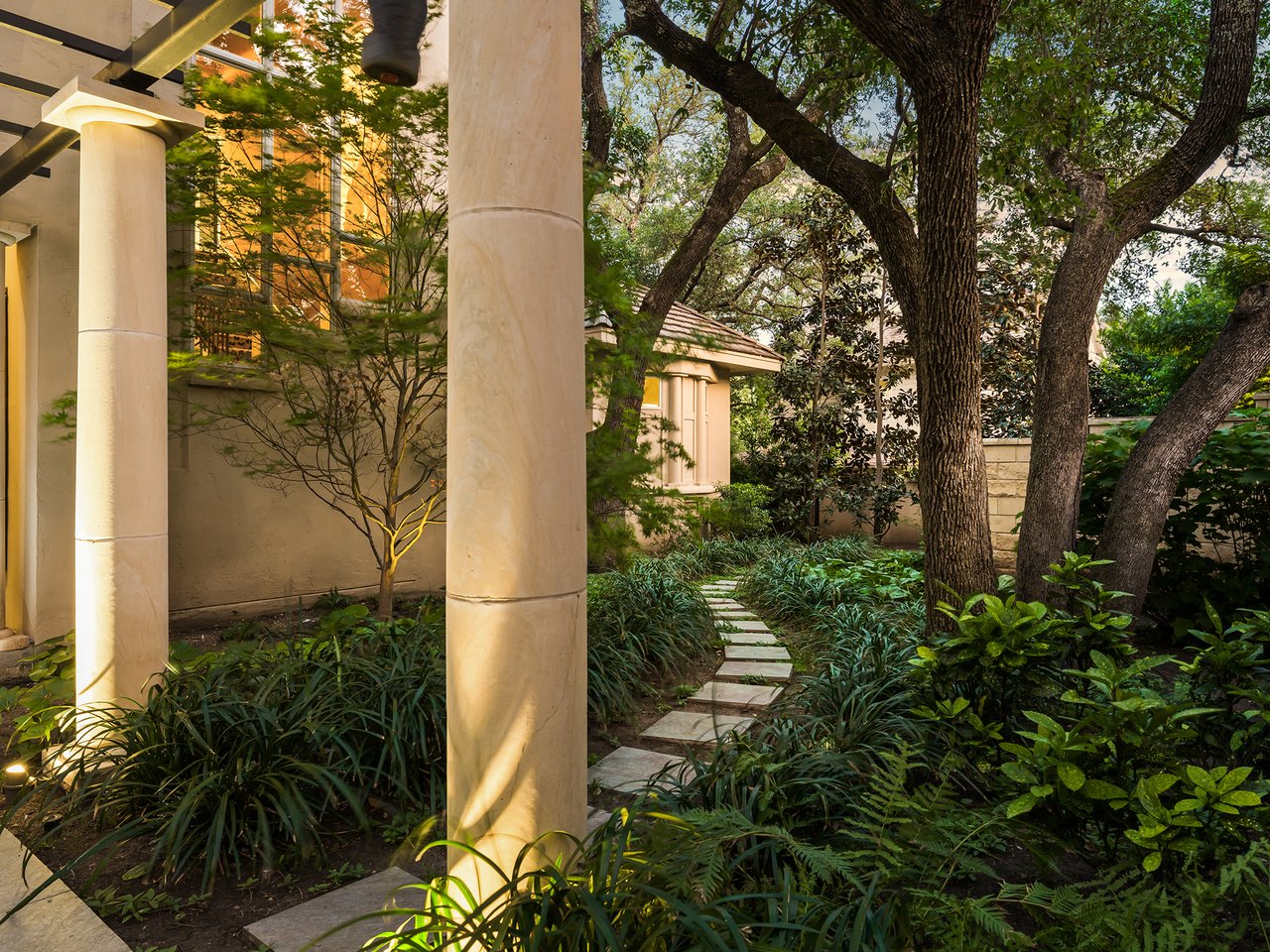 4005 Enclave Mesa CIR