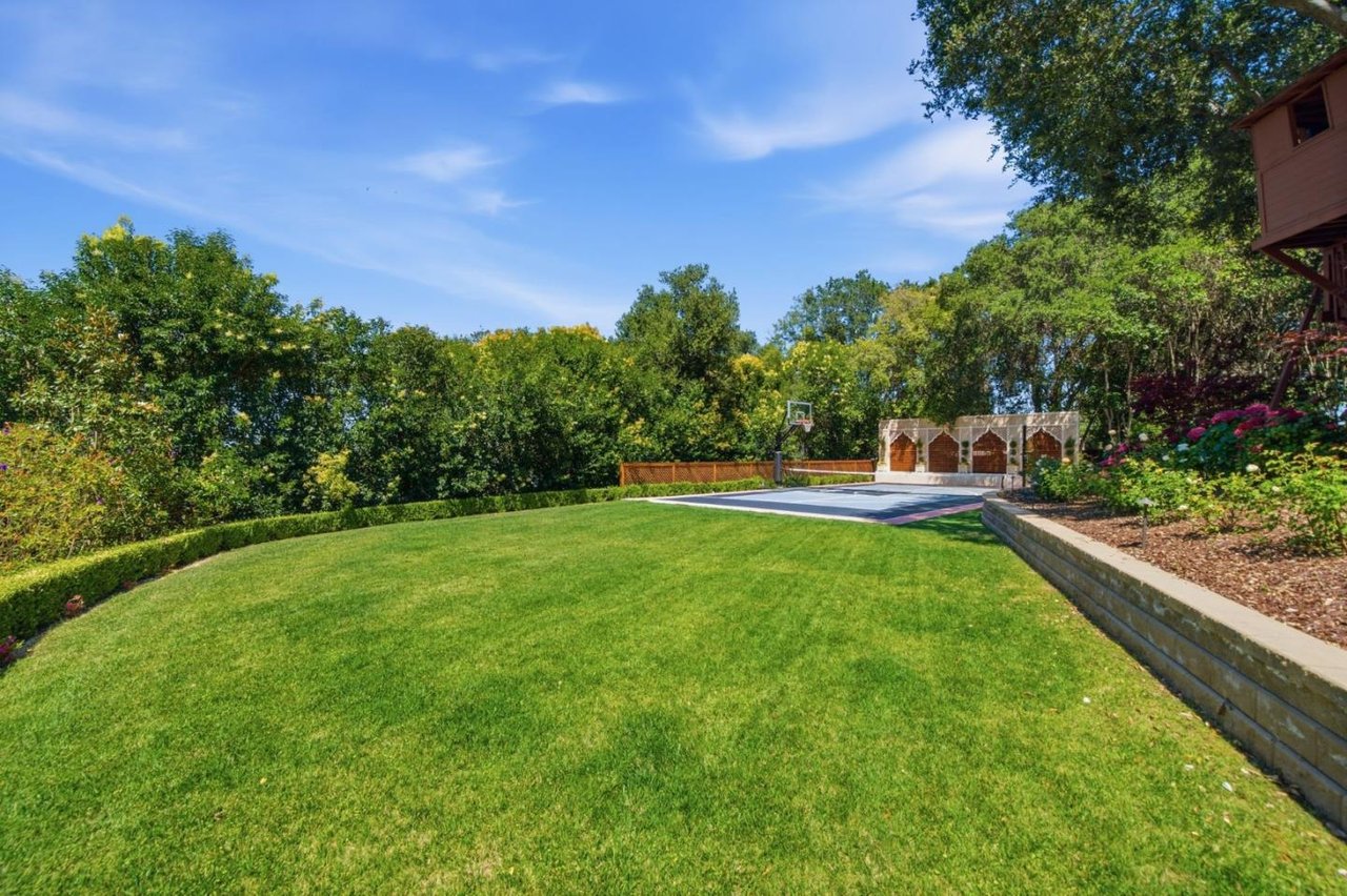 10285 Magdalena Rd