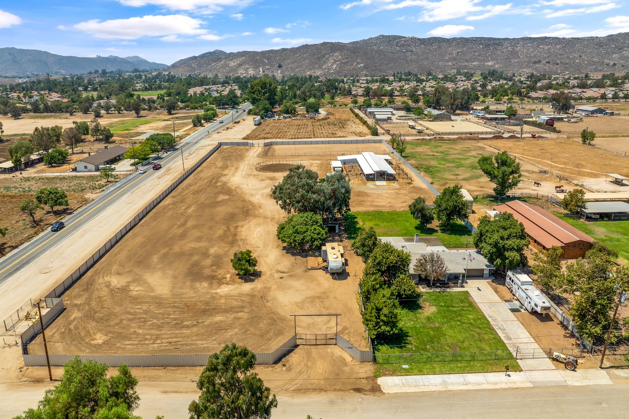 25495 Los Rancherias Road
