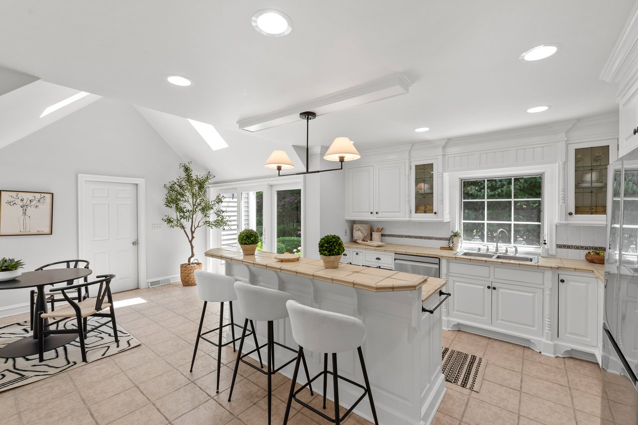 805 E. Green Tree road