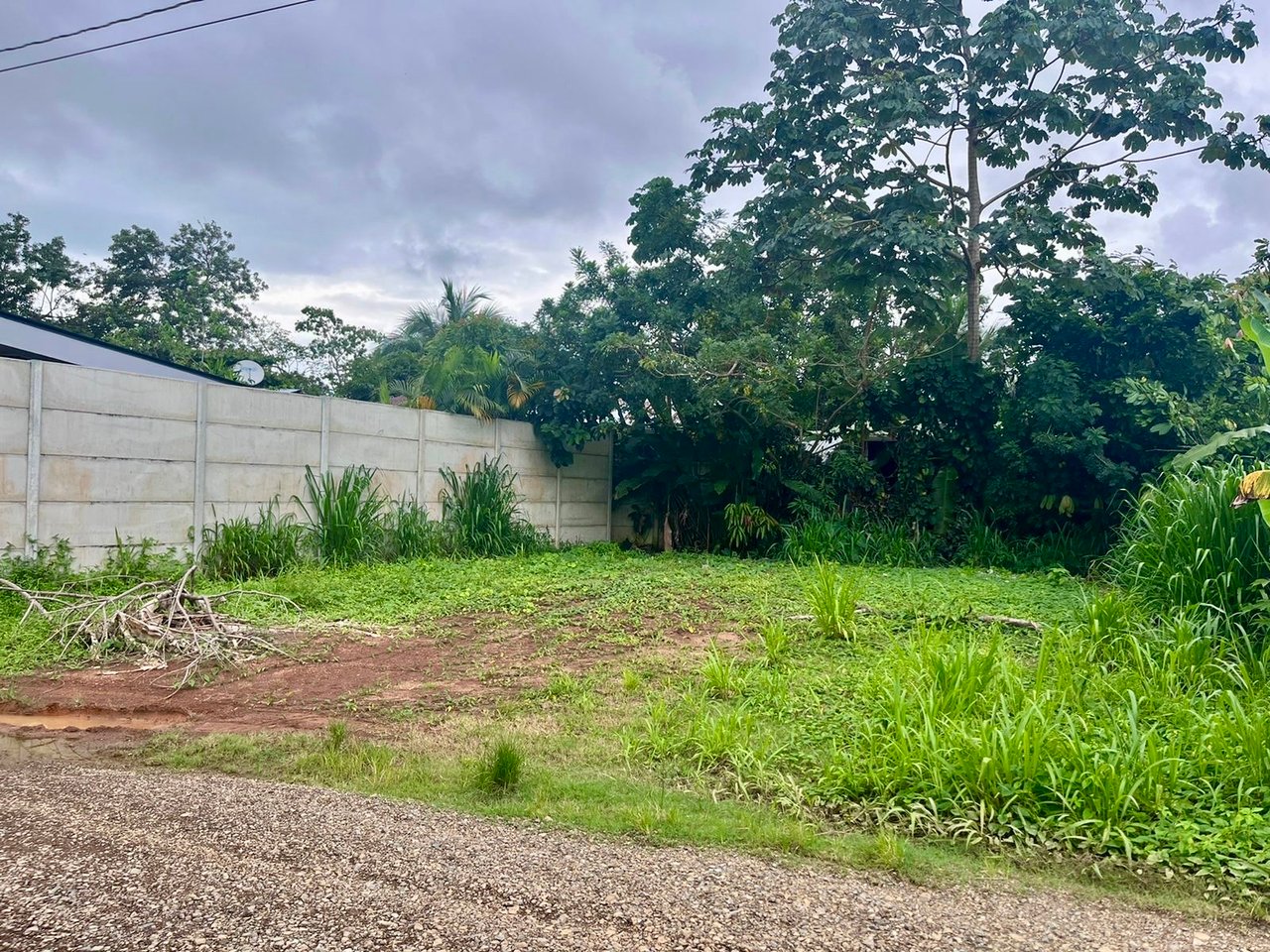 Lot in Uvita, Walking Distance to Amenities