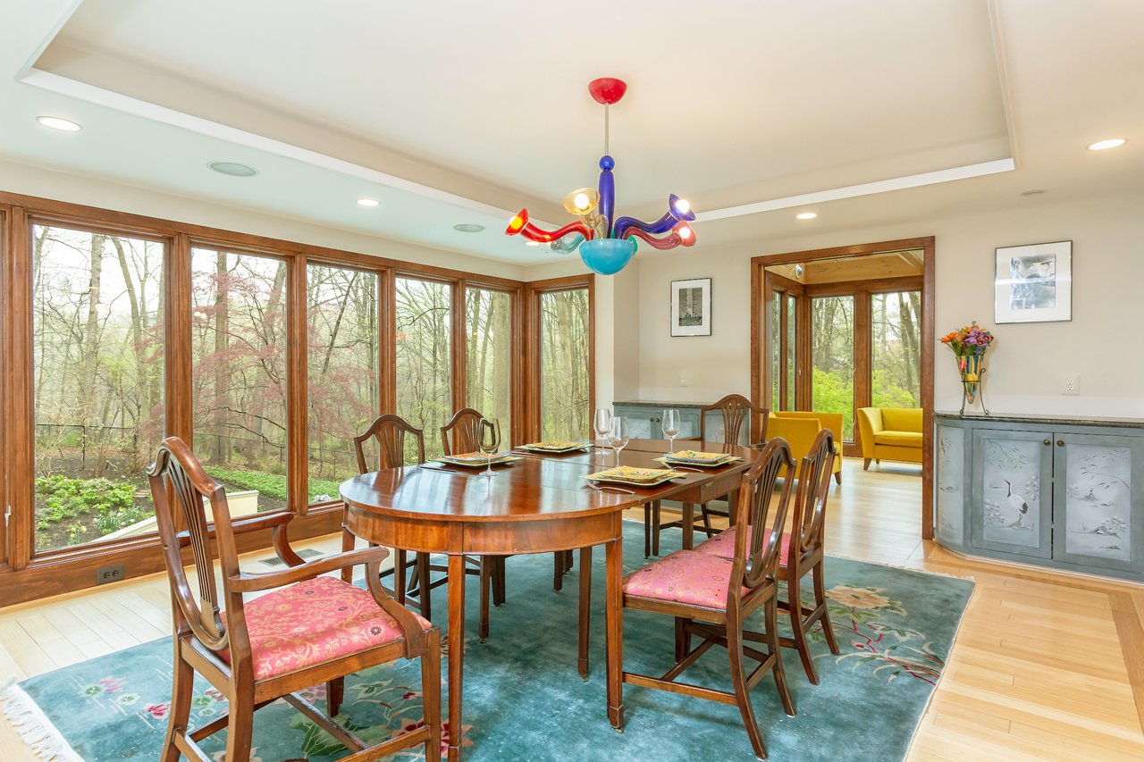 1325 Darnall Dr