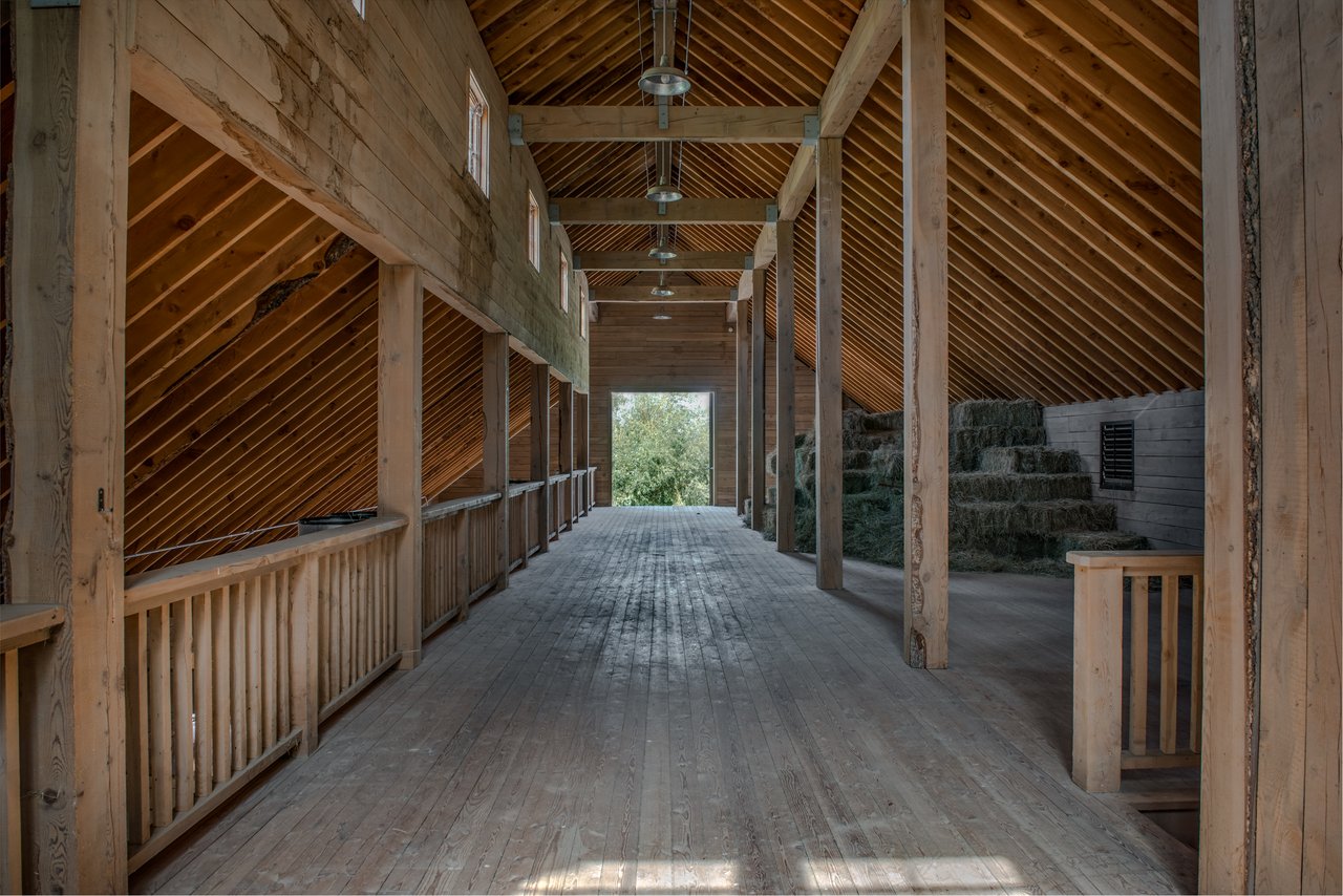 705 Kaufman Rd