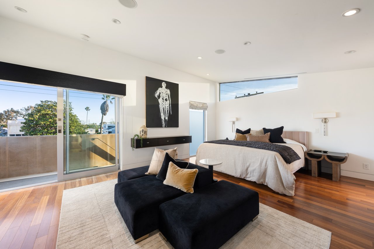 524 Rialto Ave, Venice