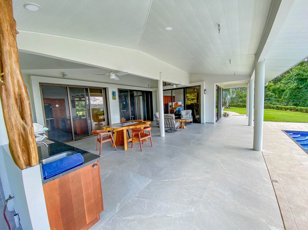 Private 2-Bed Hacienda with Ocean & Mountain Views, Pool & Development Potential in Ojochal