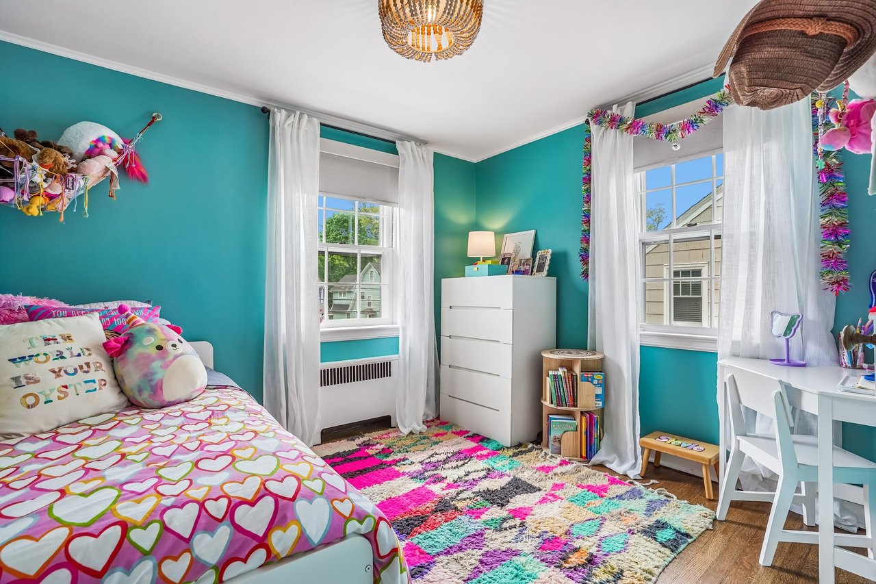 11 Kendal Avenue
