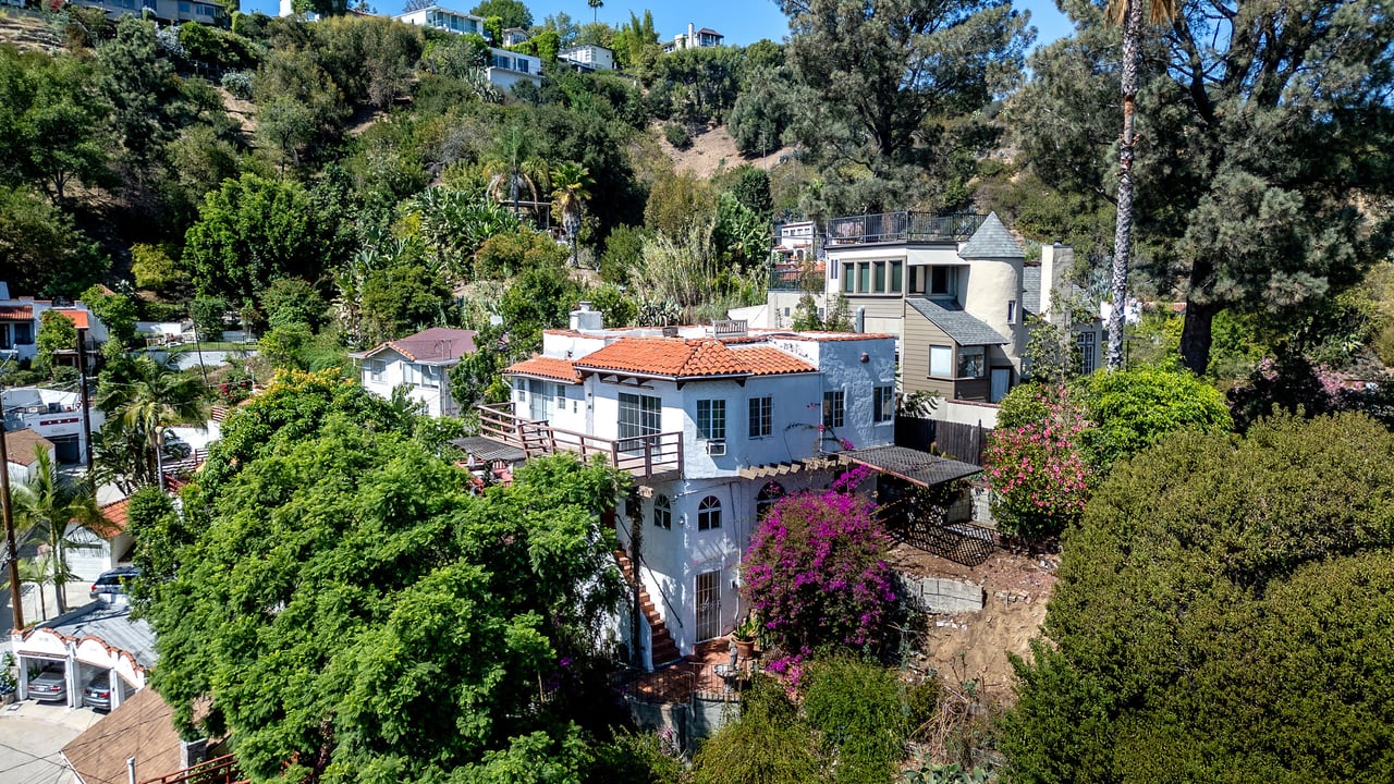 6131 Glen Tower St.