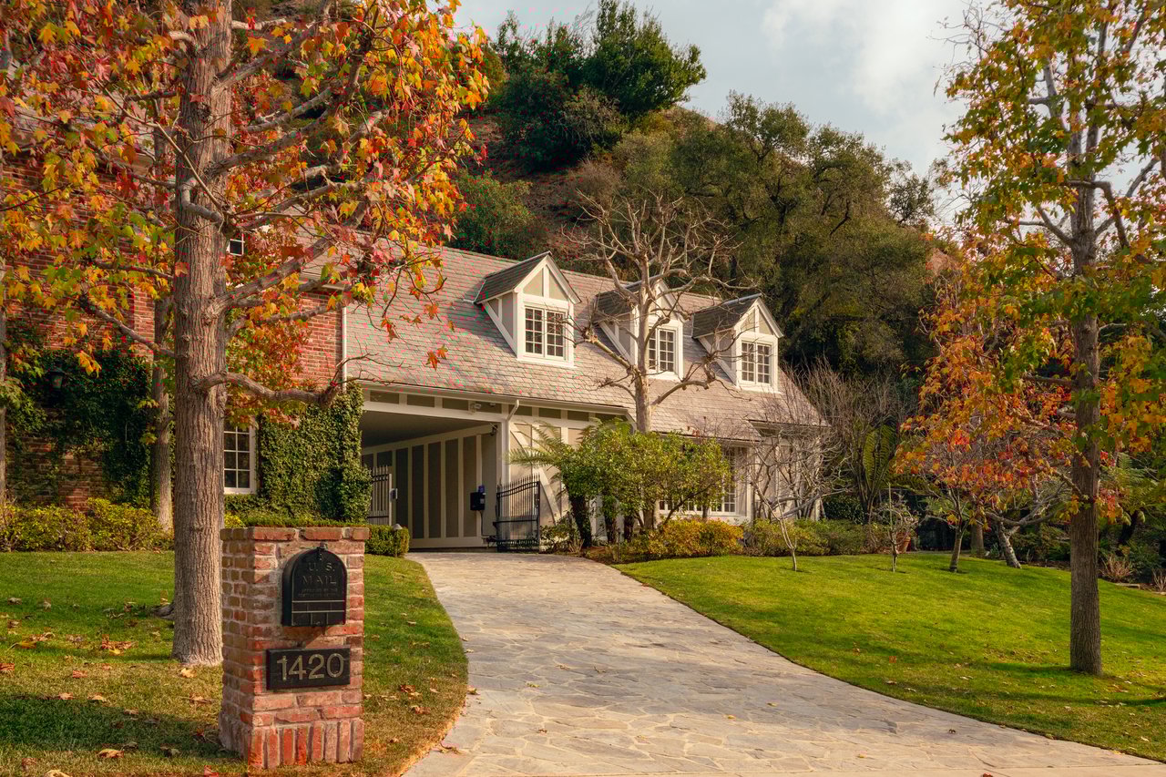 1420 Moraga Dr, Bel Air