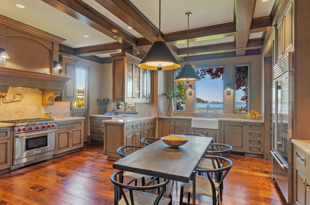 Captivating Luxury View Residence