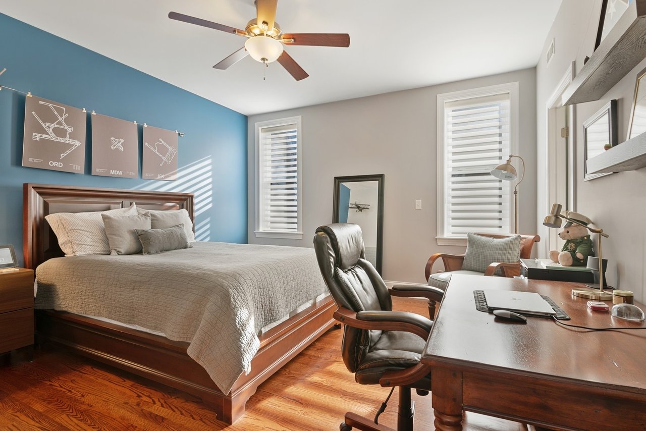 6335 N Magnolia Avenue # 2S