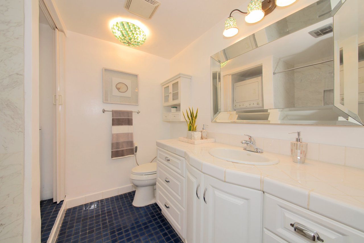 7949 Selma Avenue, Unit 5