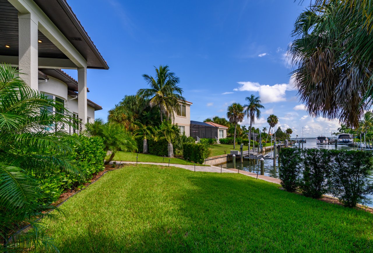 500 Ketch Lane, Country Club Shores, Longboat Key