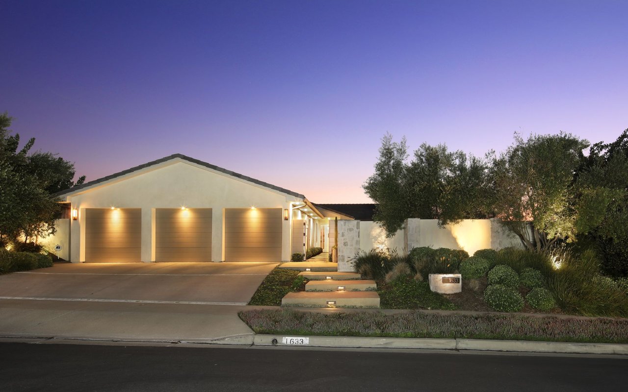 1633 Castle Cove Circle