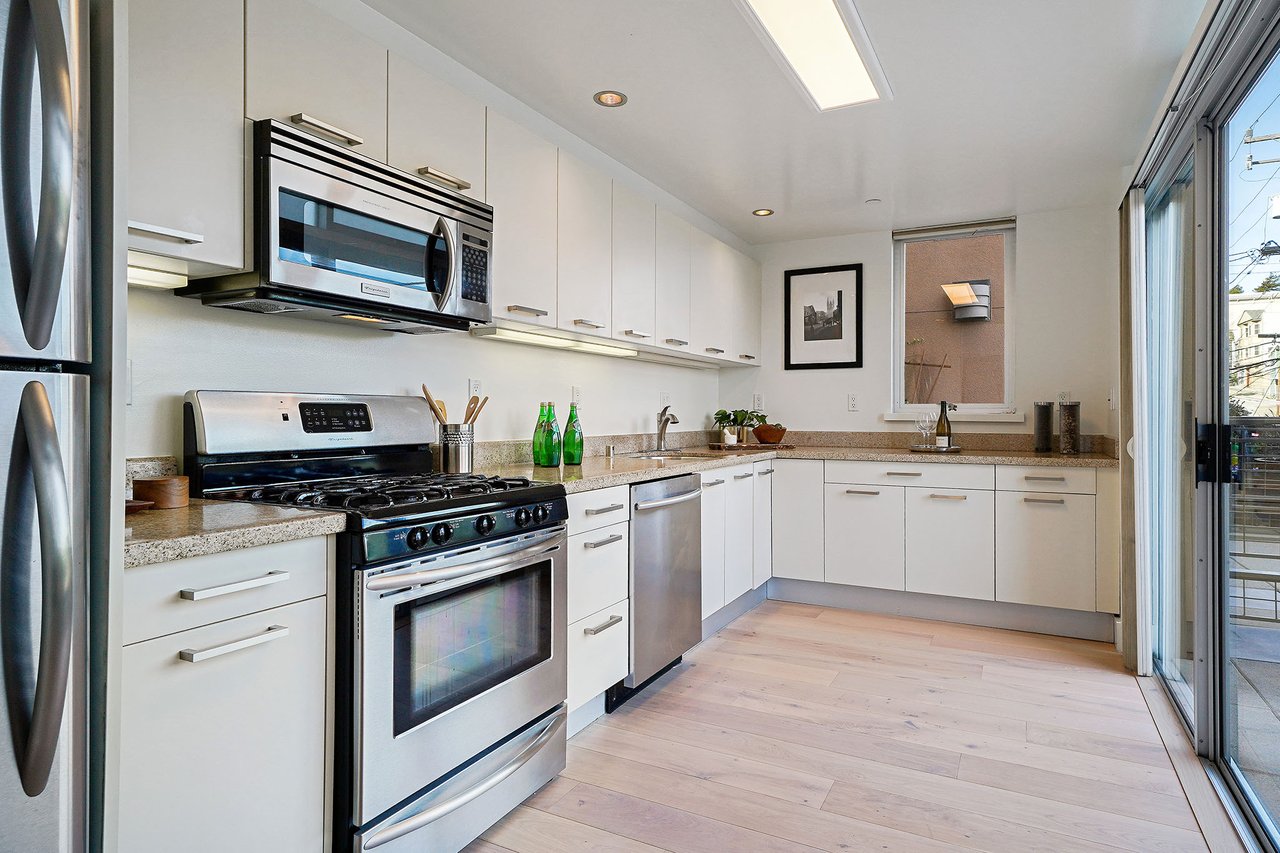 25 Sierra St, #E203