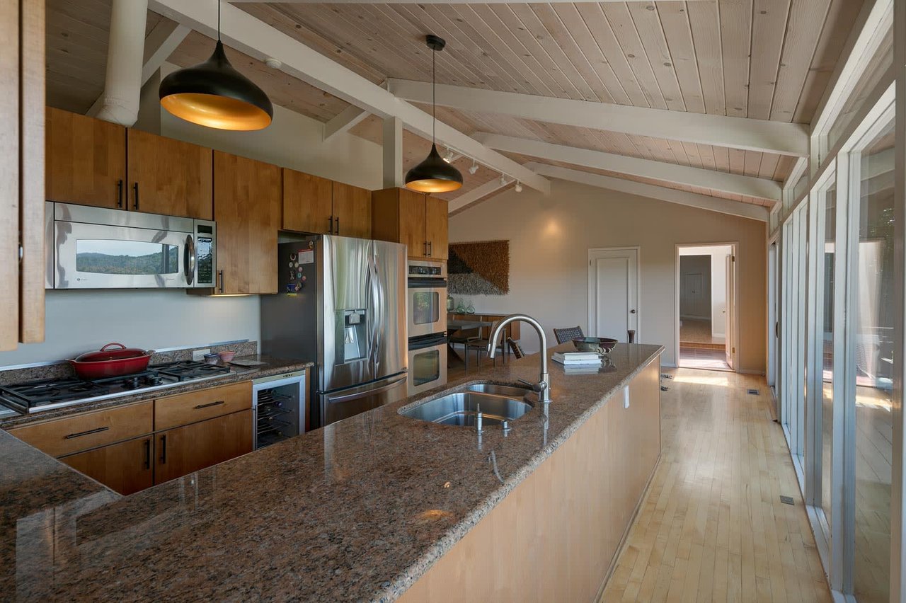 40 Crest Avenue, San Anselmo