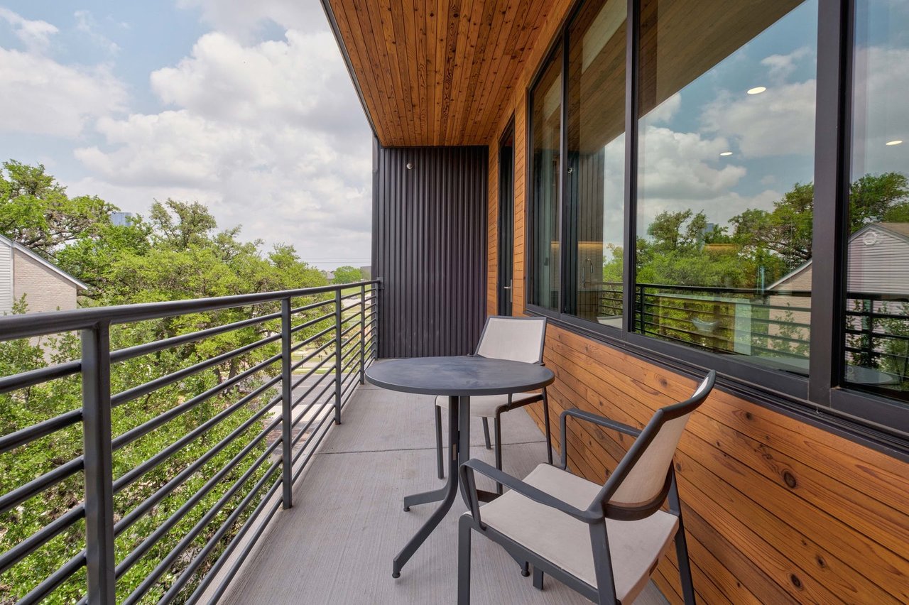 900 S 1st St #405, Austin, Texas 78704