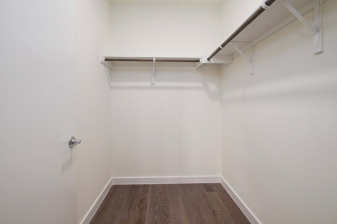 900 S 1st St #405, Austin, Texas 78704