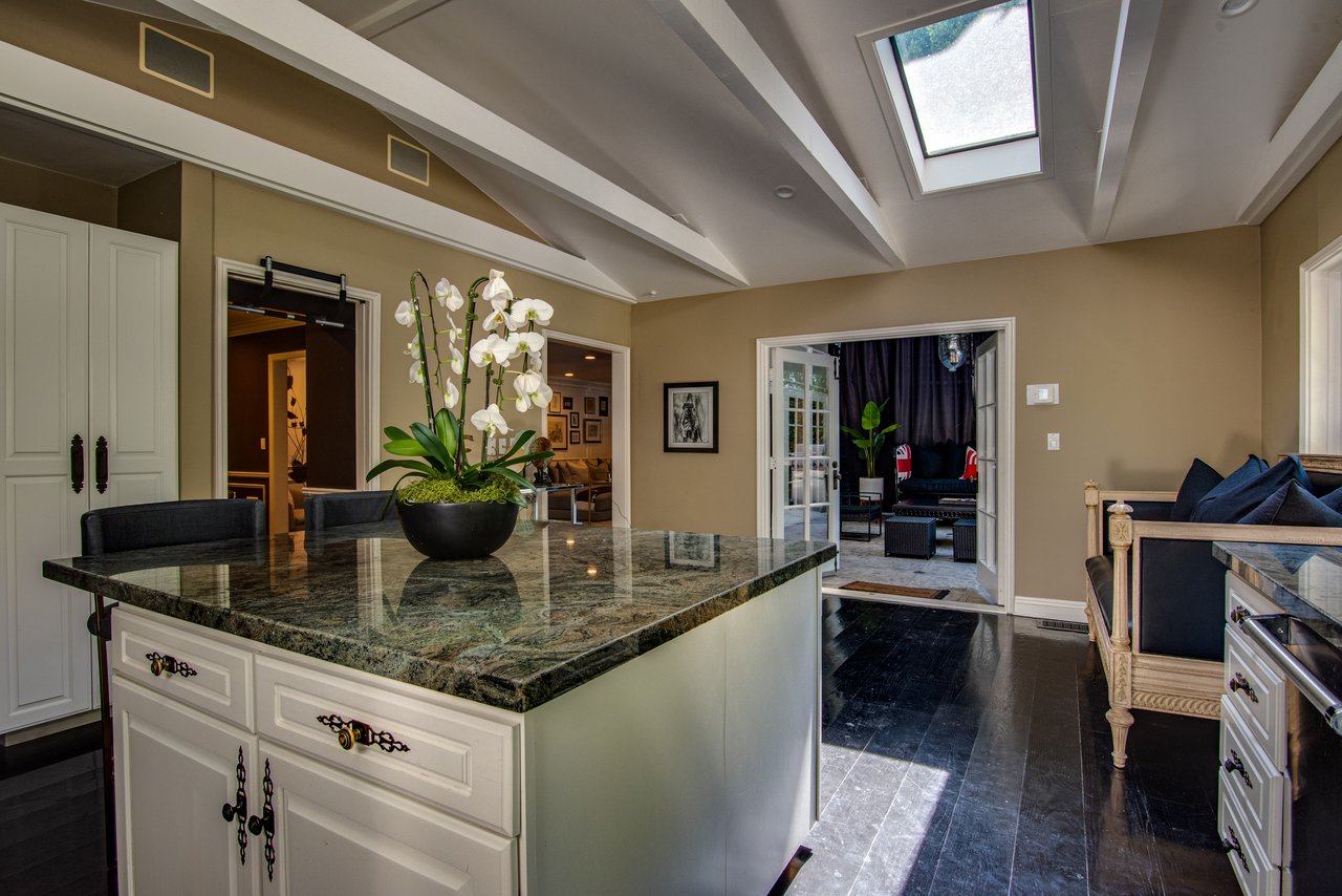 Villa Radiant