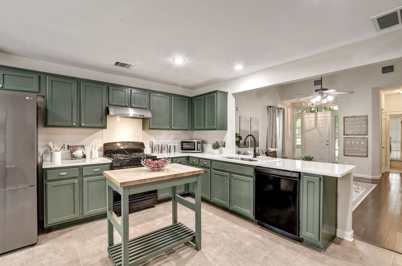 185 Sampson, Kyle, Texas 78640
