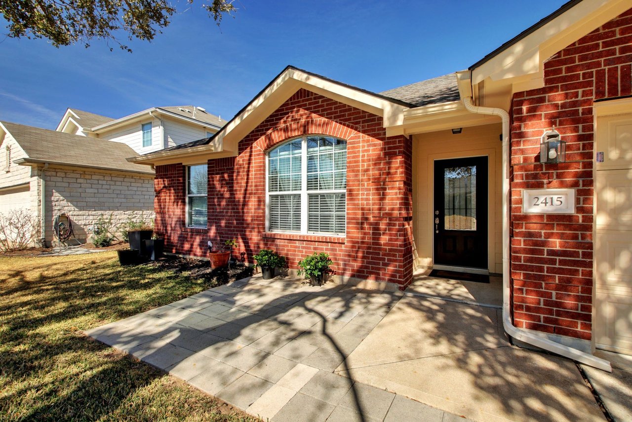 2415 Candle Ridge Trl, Georgetown, Texas 78626