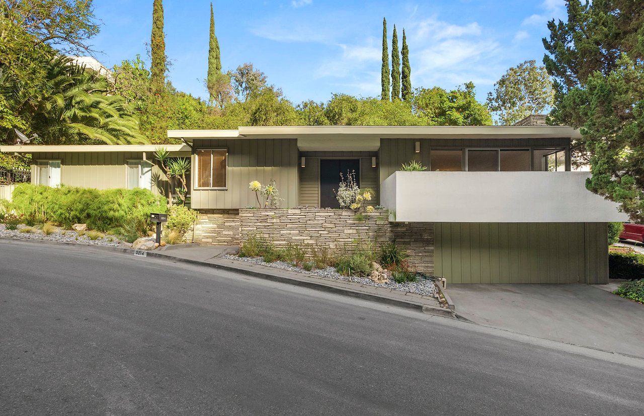 Mid-Century Gem in Upper Beachwood Canyon