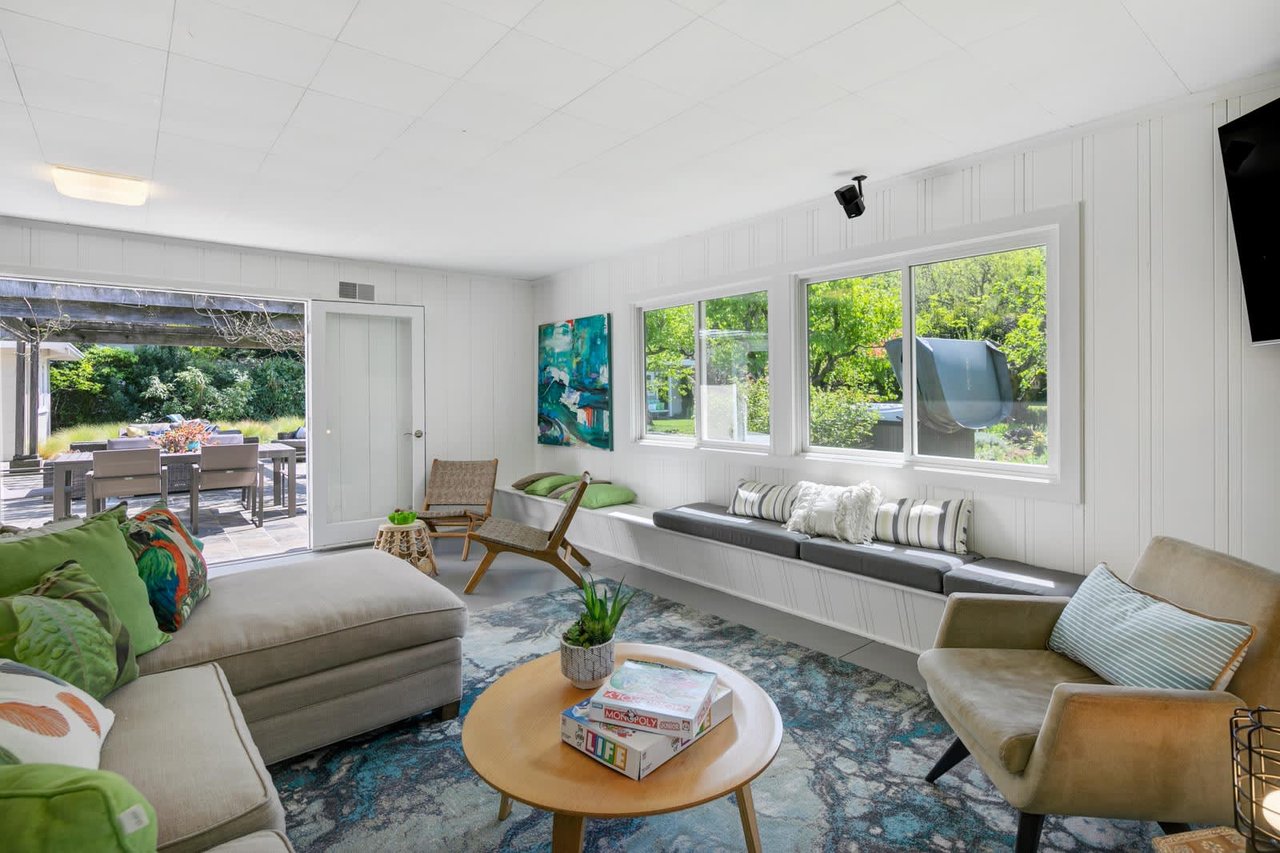 1349 Butterfield Road