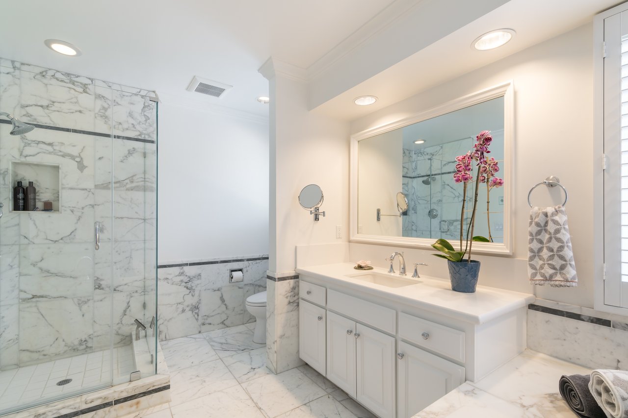 19 Greensburgh Lane, San Anselmo