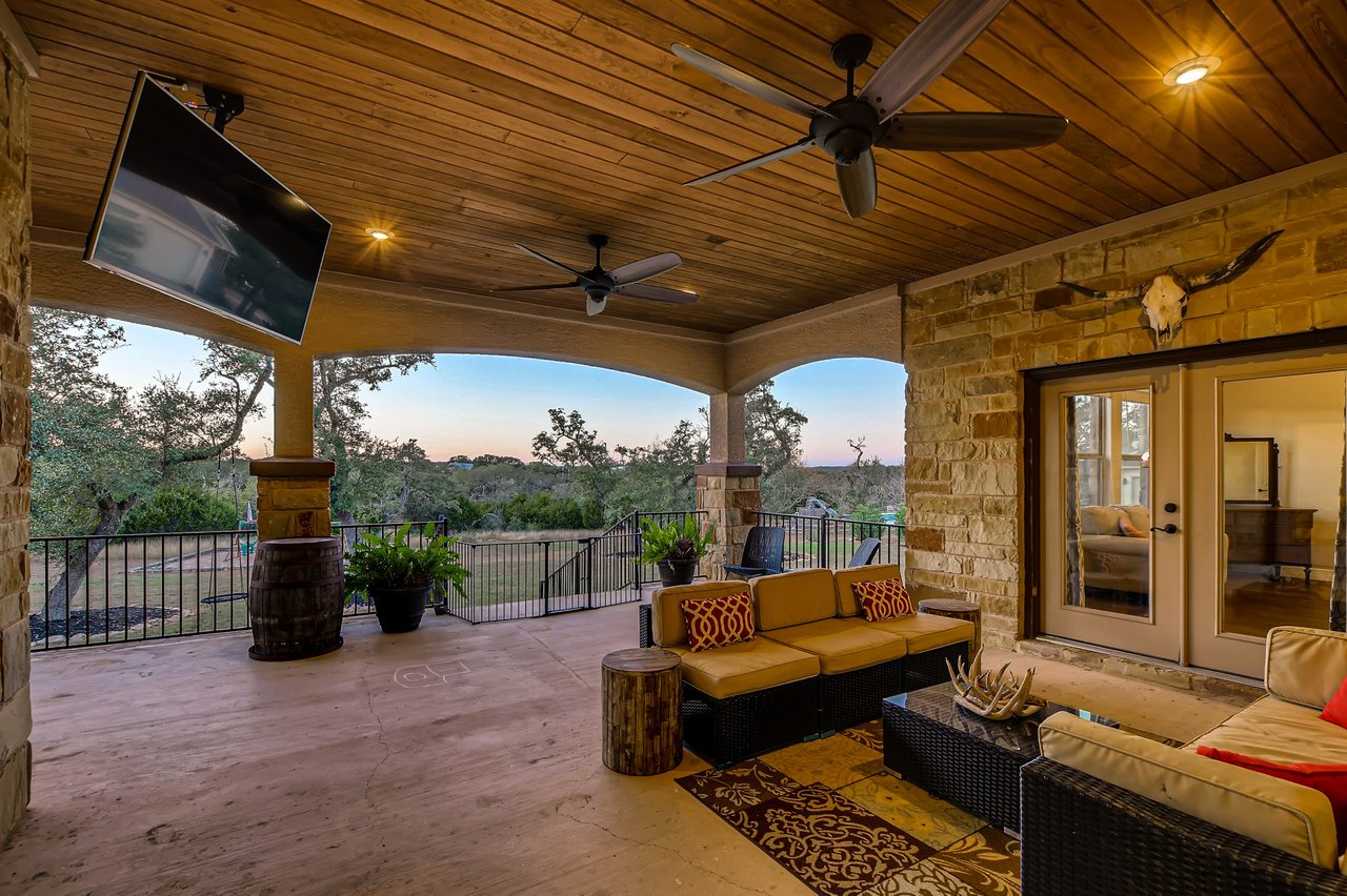 252 Island Oaks Lane