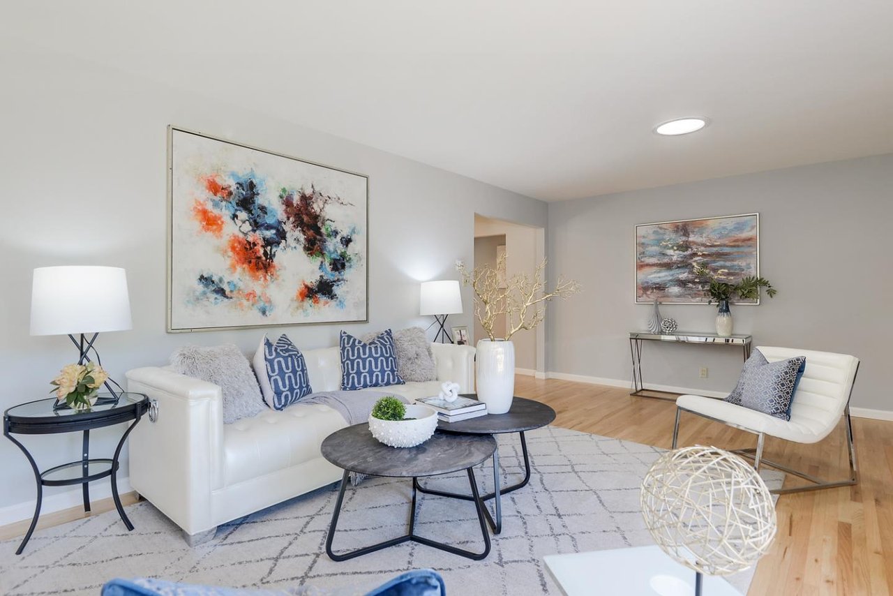 22160 Berkeley Court