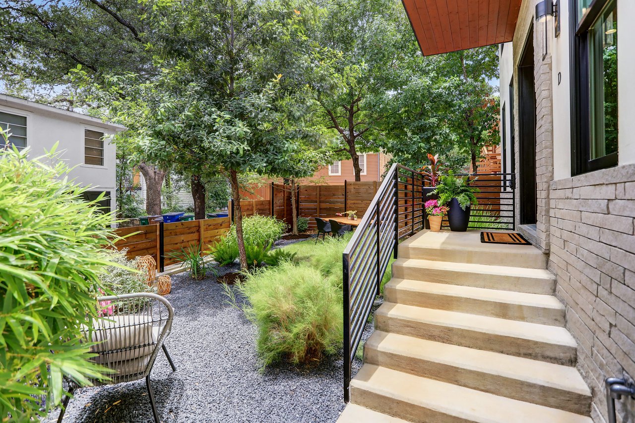 1410 Woodlawn Boulevard, Unit D | SELLER REPRESENTED