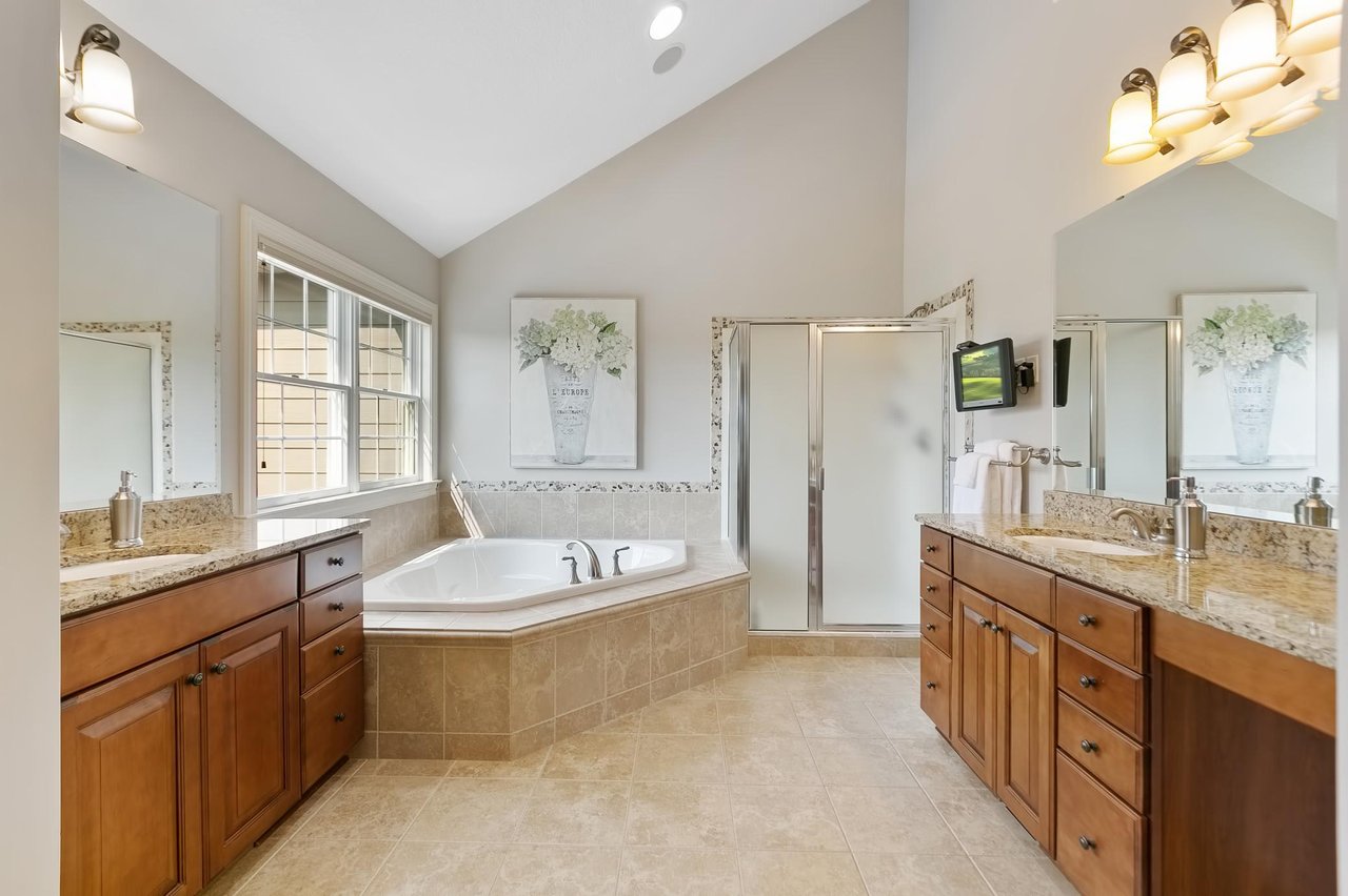 Stunning Eagan Masterpiece!