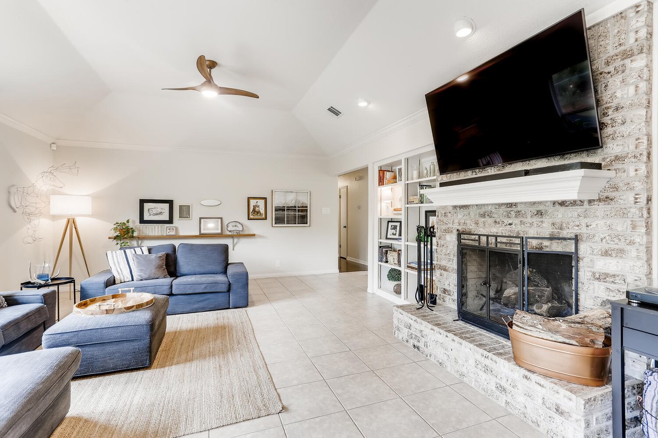 6802 Rio Bravo Lane