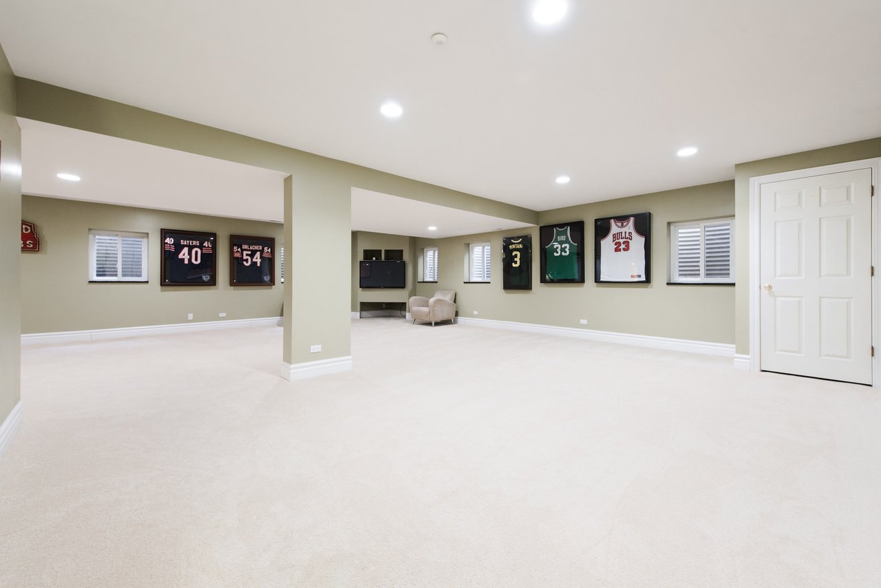 58 Harris Ave