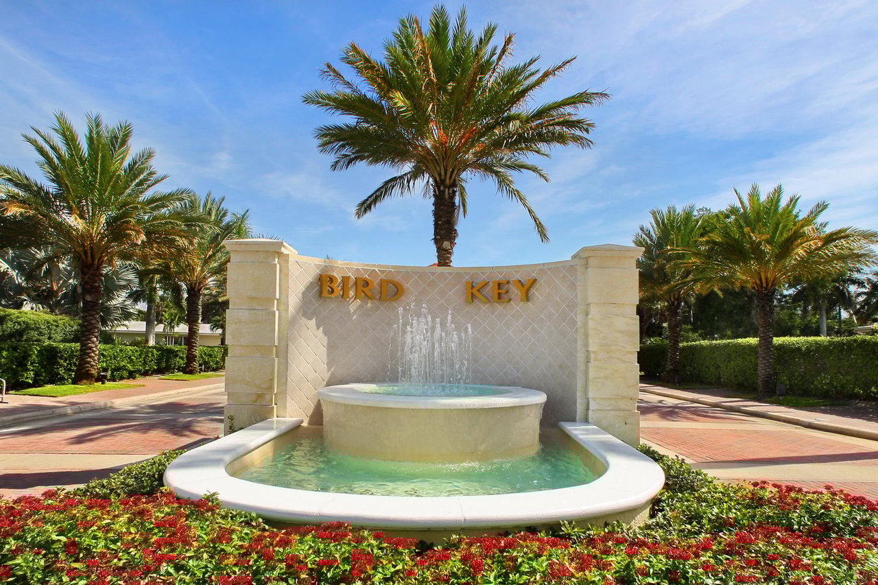 682 Mourning Dove Dr