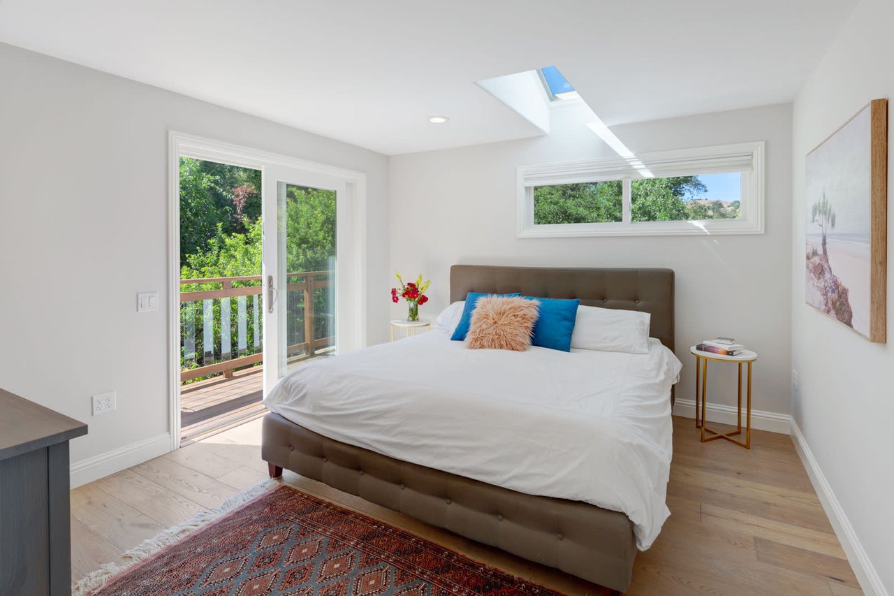 60 Oak Grove Avenue, Woodacre