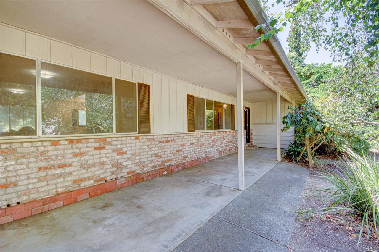 4300 Lichau Rd