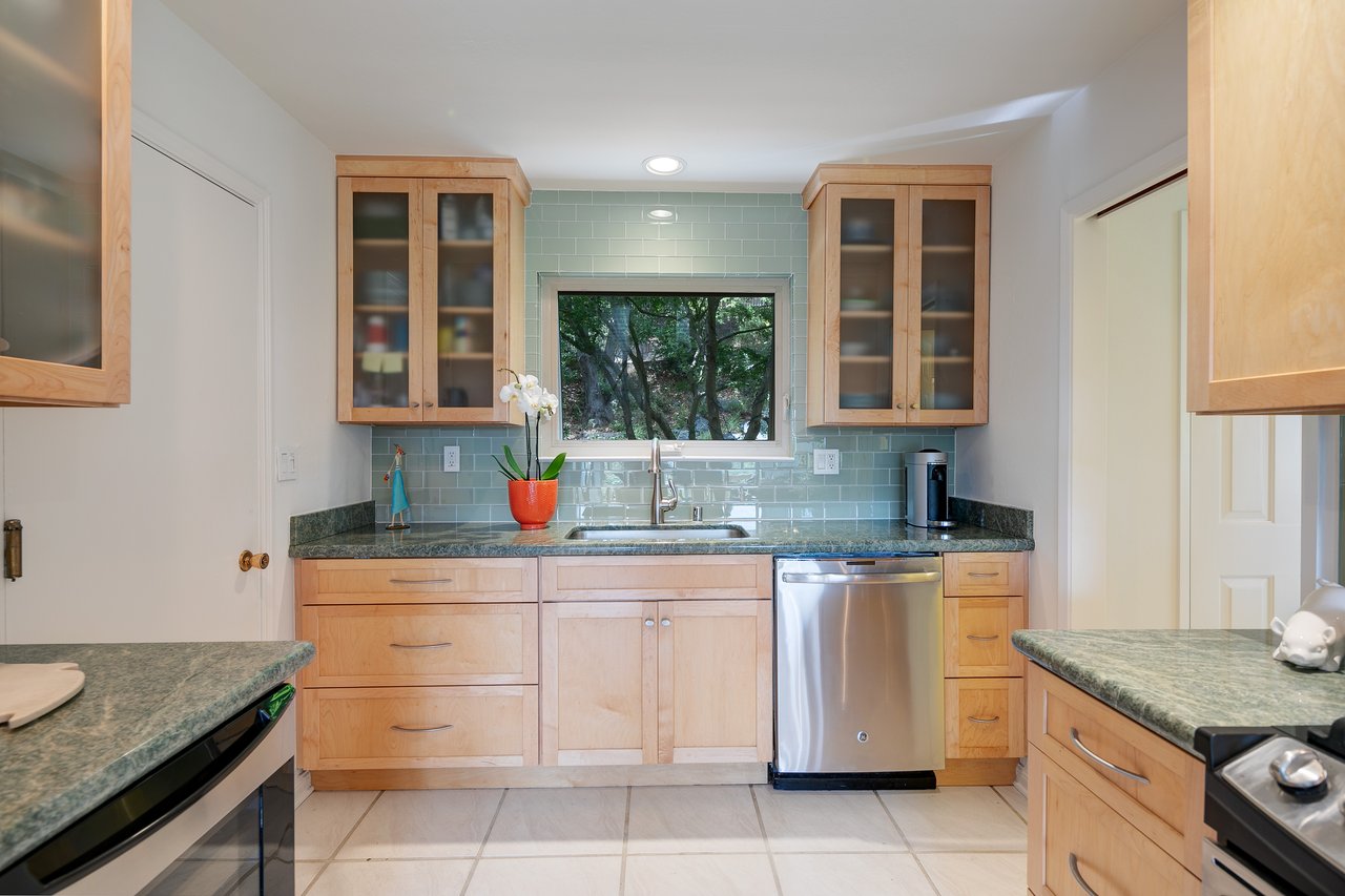 80 Camino De Herrera, San Anselmo