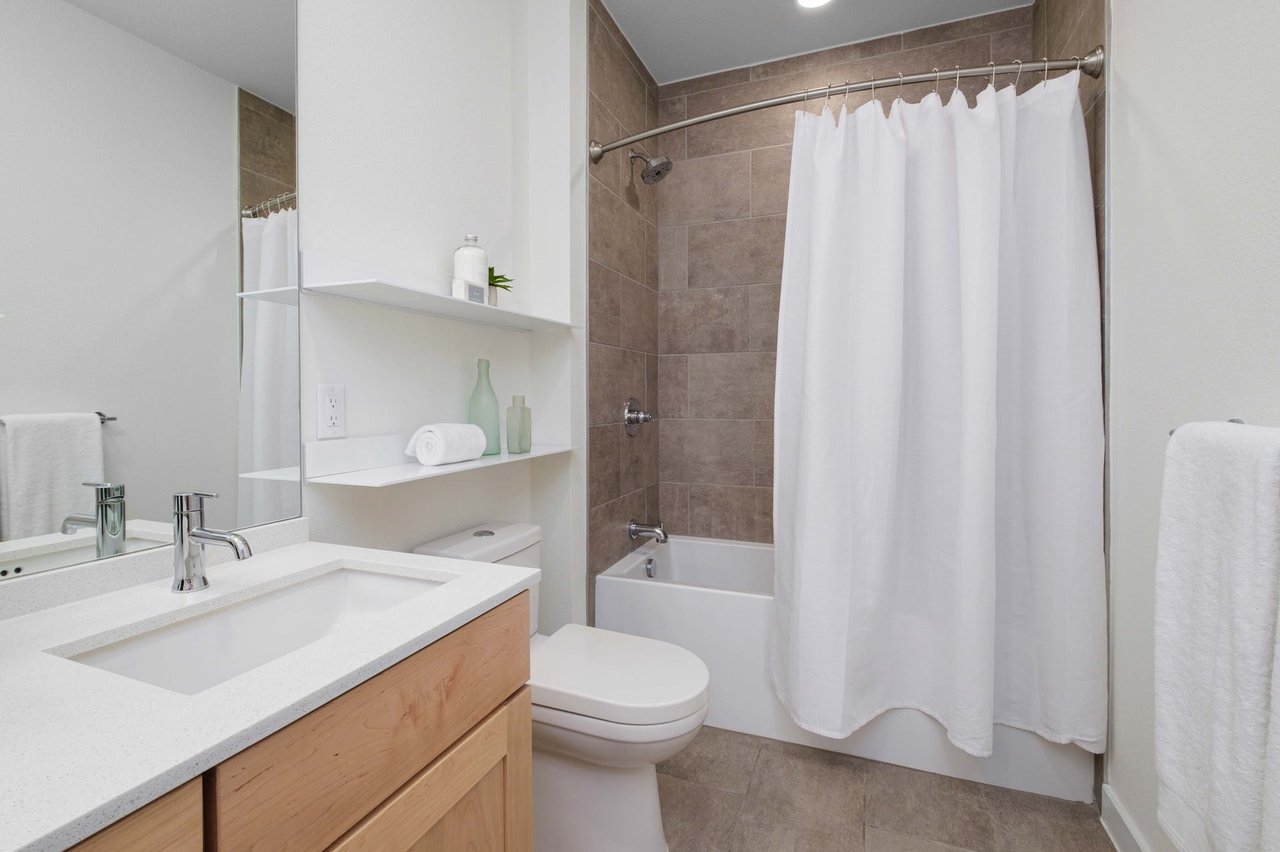 900 S 1st St #405, Austin, Texas 78704