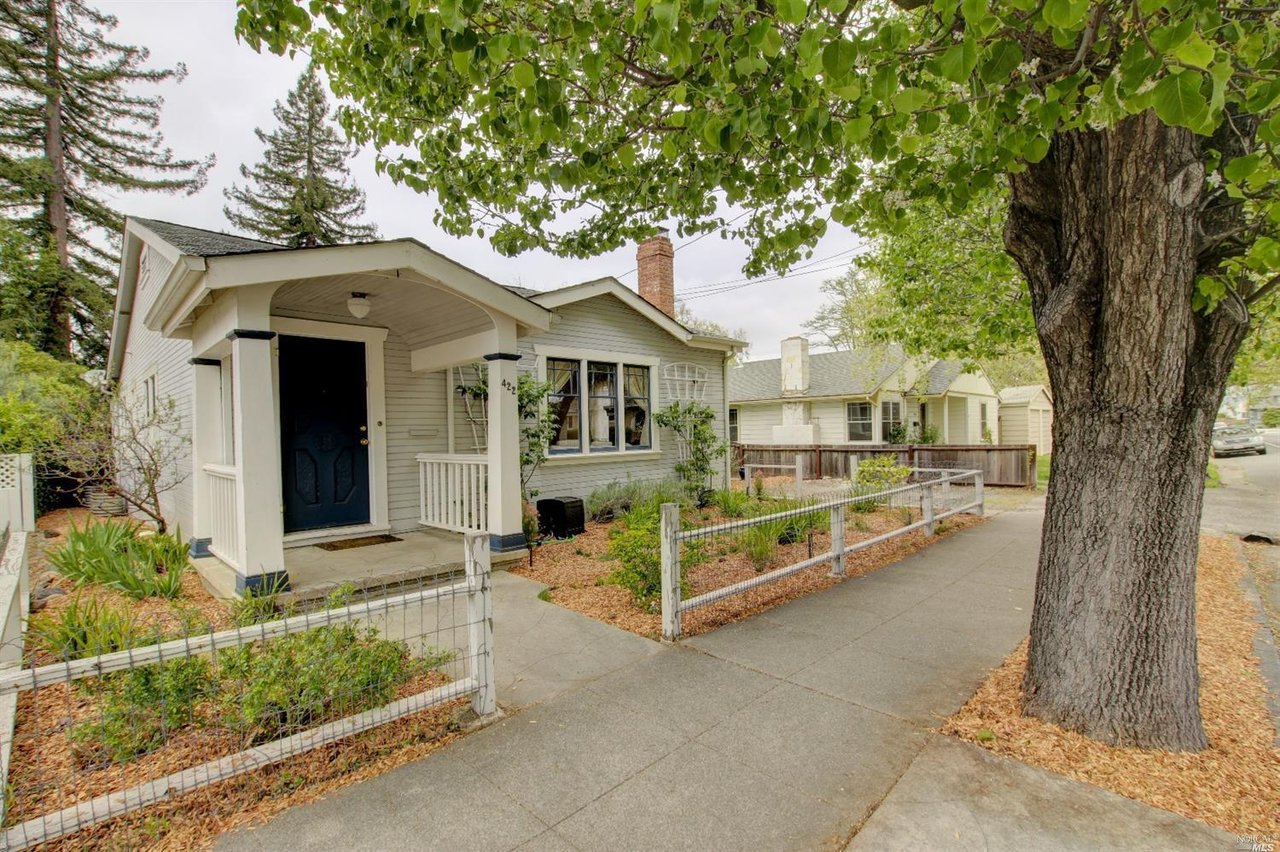 422 I St