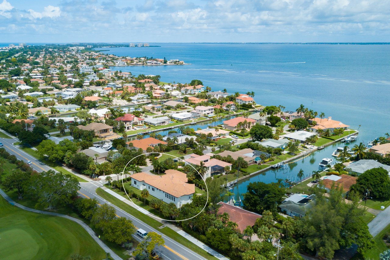 500 Ketch Lane, Country Club Shores, Longboat Key