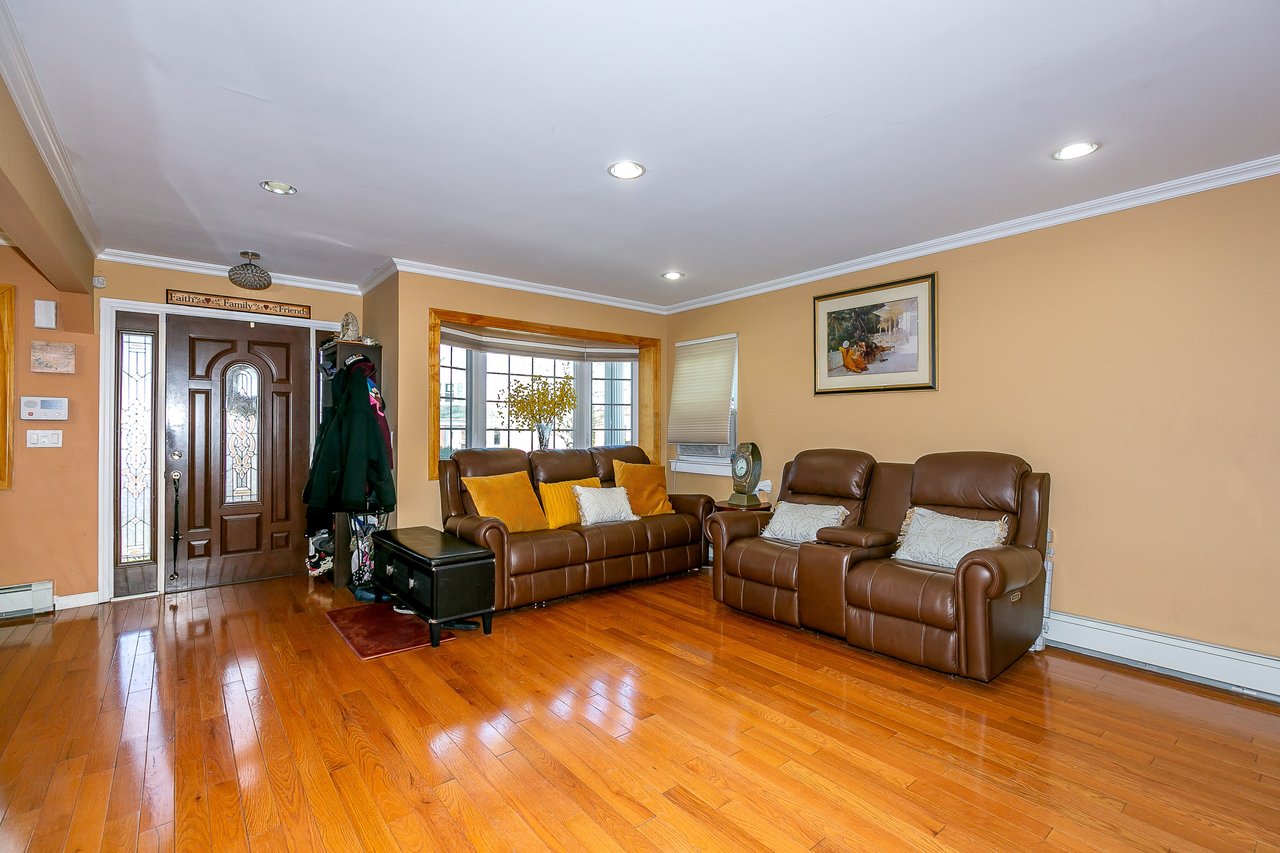 112 N 6th Street, New Hyde Park