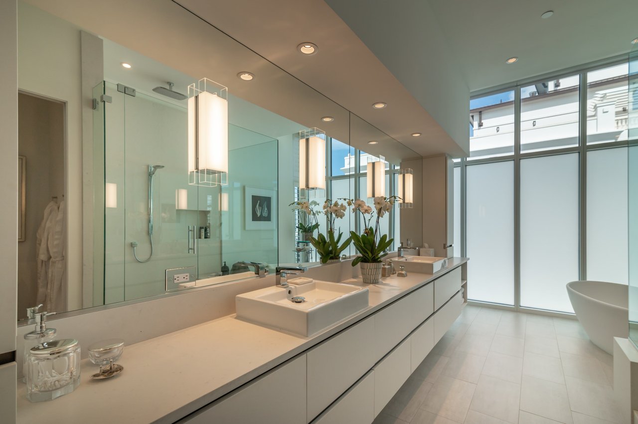 280 Golden Gate Point PH 2