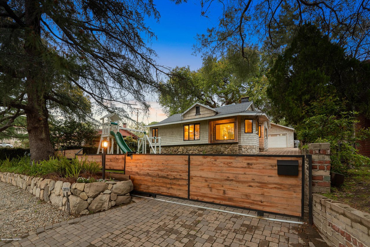 Beautifully Renovated Craftsman Style Home in Coveted Crescenta Highlands