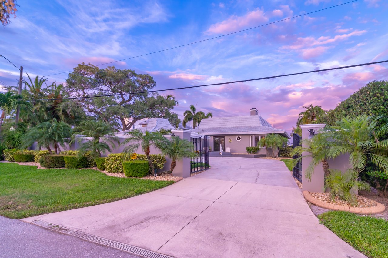 Prestigious Address in Lido Shores