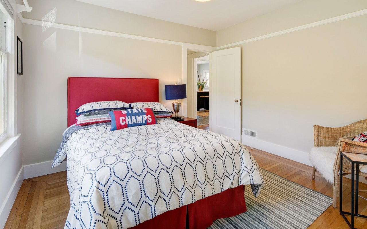 52 Woodland Avenue, San Anselmo