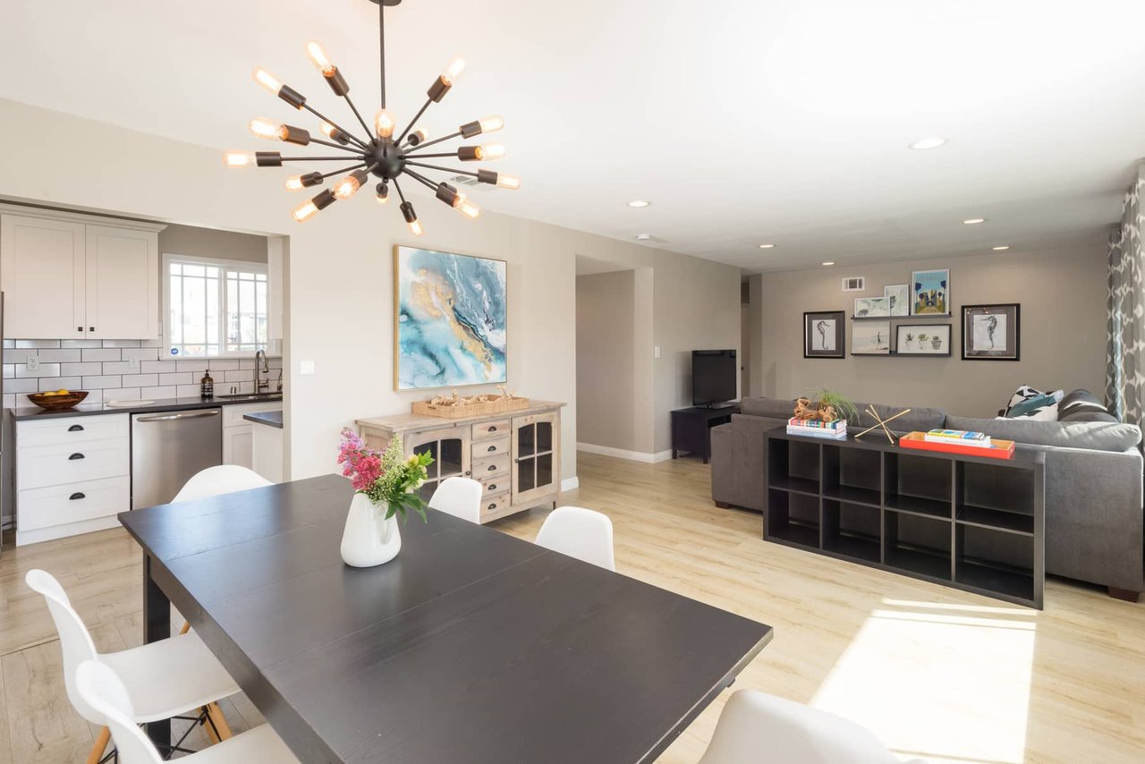 Fantastic 4 Bedroom in super hot Hawthorne