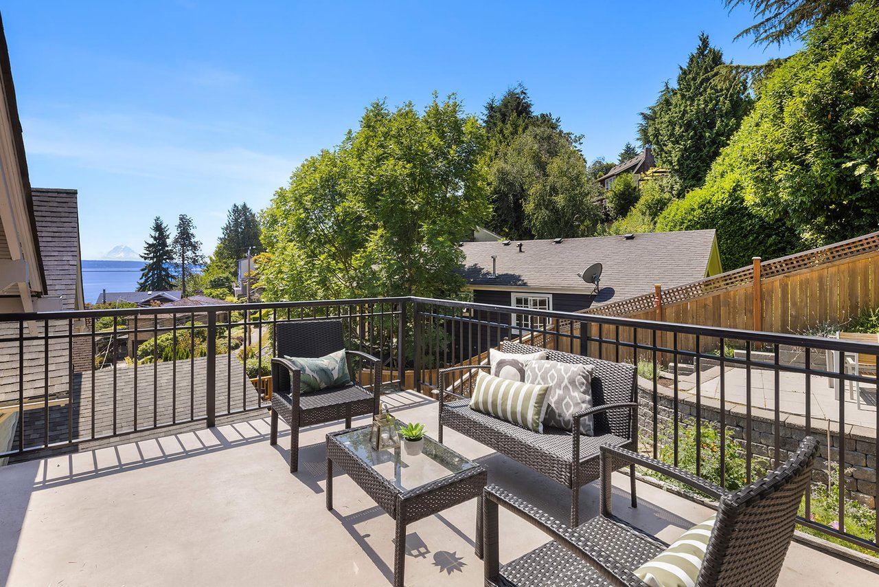 Madrona Craftsman