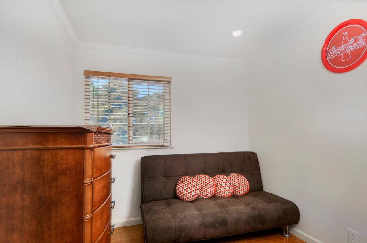 2222 Meadowgate Way